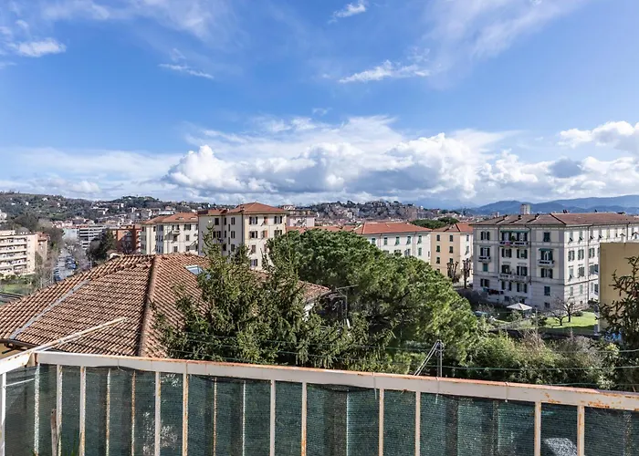 Guesthost - Gama Functional Flat Λα Σπέτσια